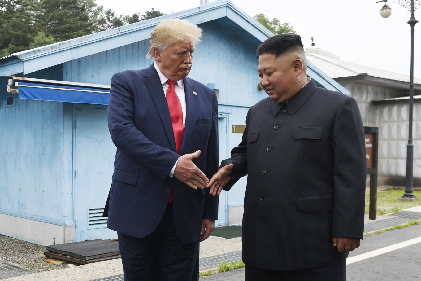 Bilden är från när USA:s president Donald Trump och Nordkoreas diktator Kim Jong-un träffades i juni 2019. Foto: Susan Walsh/AP/TT