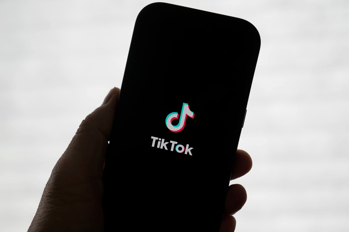 Tiktok får en miljardbot av EU. Arkivbild. Foto: Jeff Chiu/AP/TT