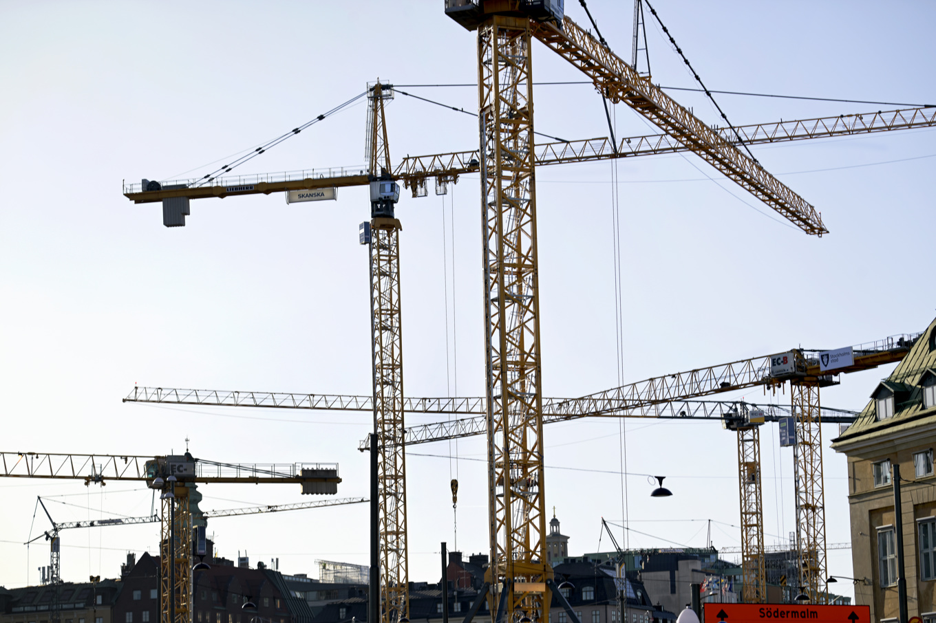 Grovt kriminella riktar nu fokus mot välfärdssystemen, kreditinstitut, banker, premiepensionssystemet och stora bygg- och infrastrukturprojekt. Foto: Janerik Henriksson/TT