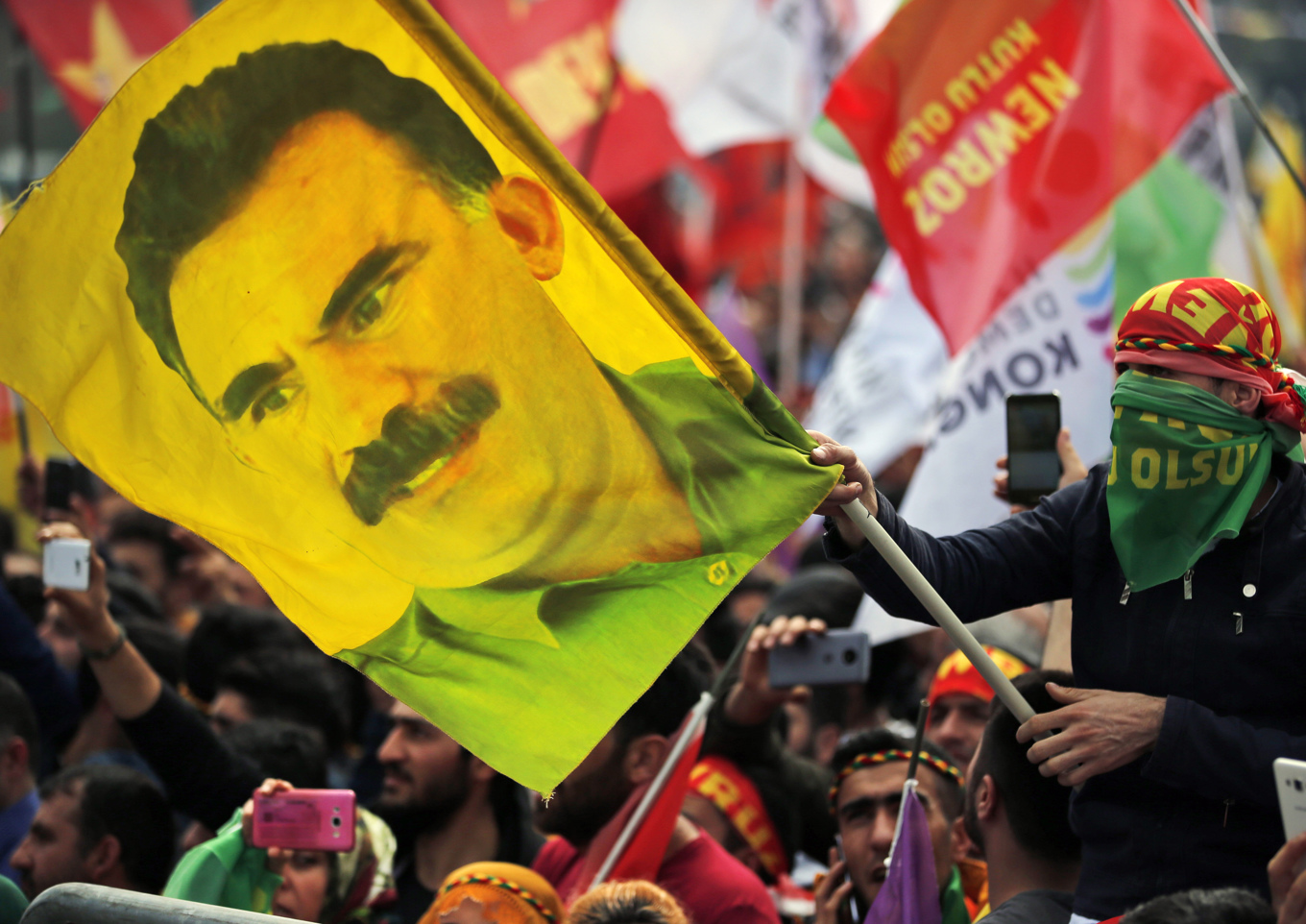 PKK-grundaren Abudllah Öcalan manade till upplösandet av PKK tidigare i år. Arkivbild. Foto: Lefteris Pitarakis/AP/TT