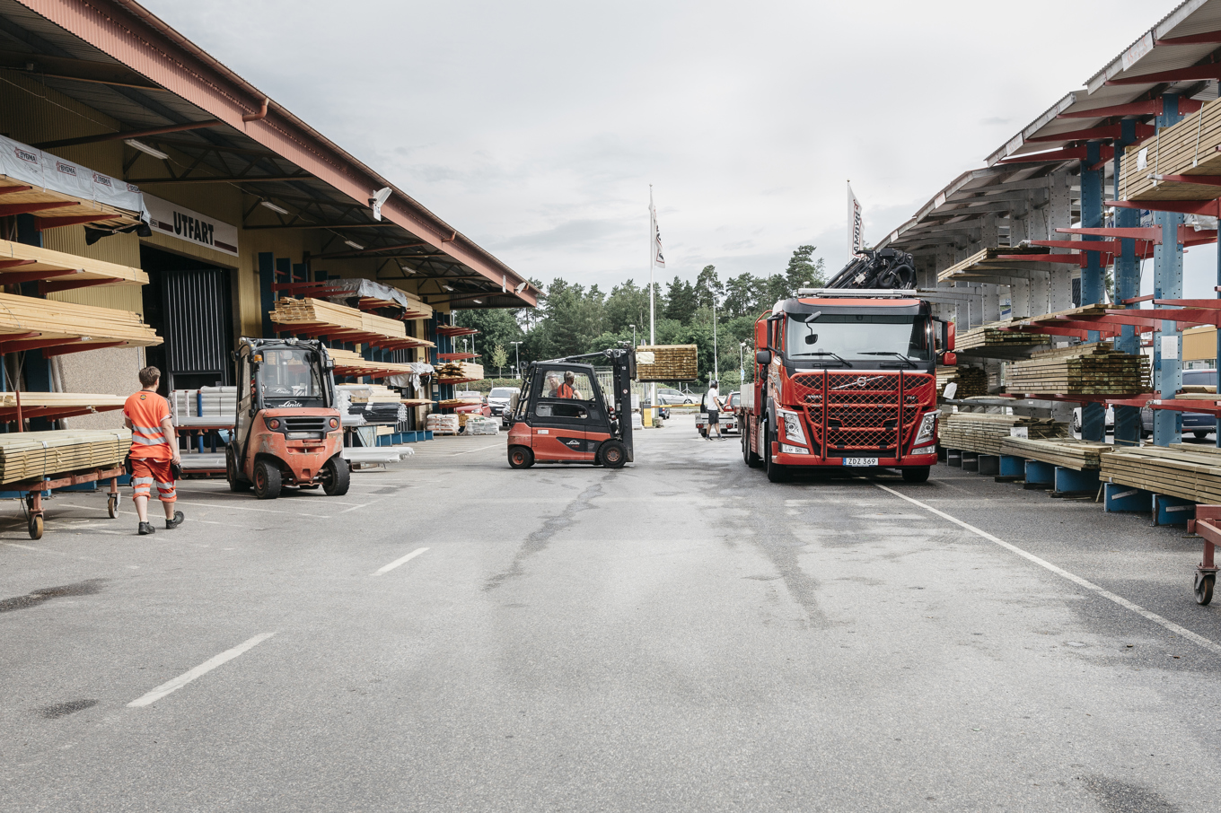 Byggföretagen och bygghandlarna tror och hoppas att det tillfälligt höjda rot-avdraget ska bli ett lyft. Arkivbild. Foto: Lisa Arfwidson/SvD/TT