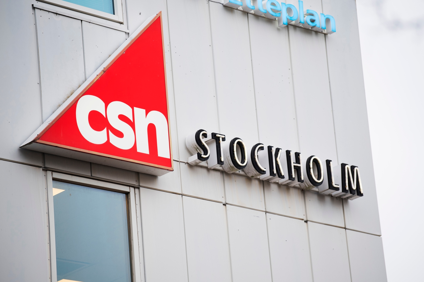 CSN kräver tillbaka studiemedel från personer som har tjänat för mycket medan de studerat. Foto: Viktoria Bank/TT