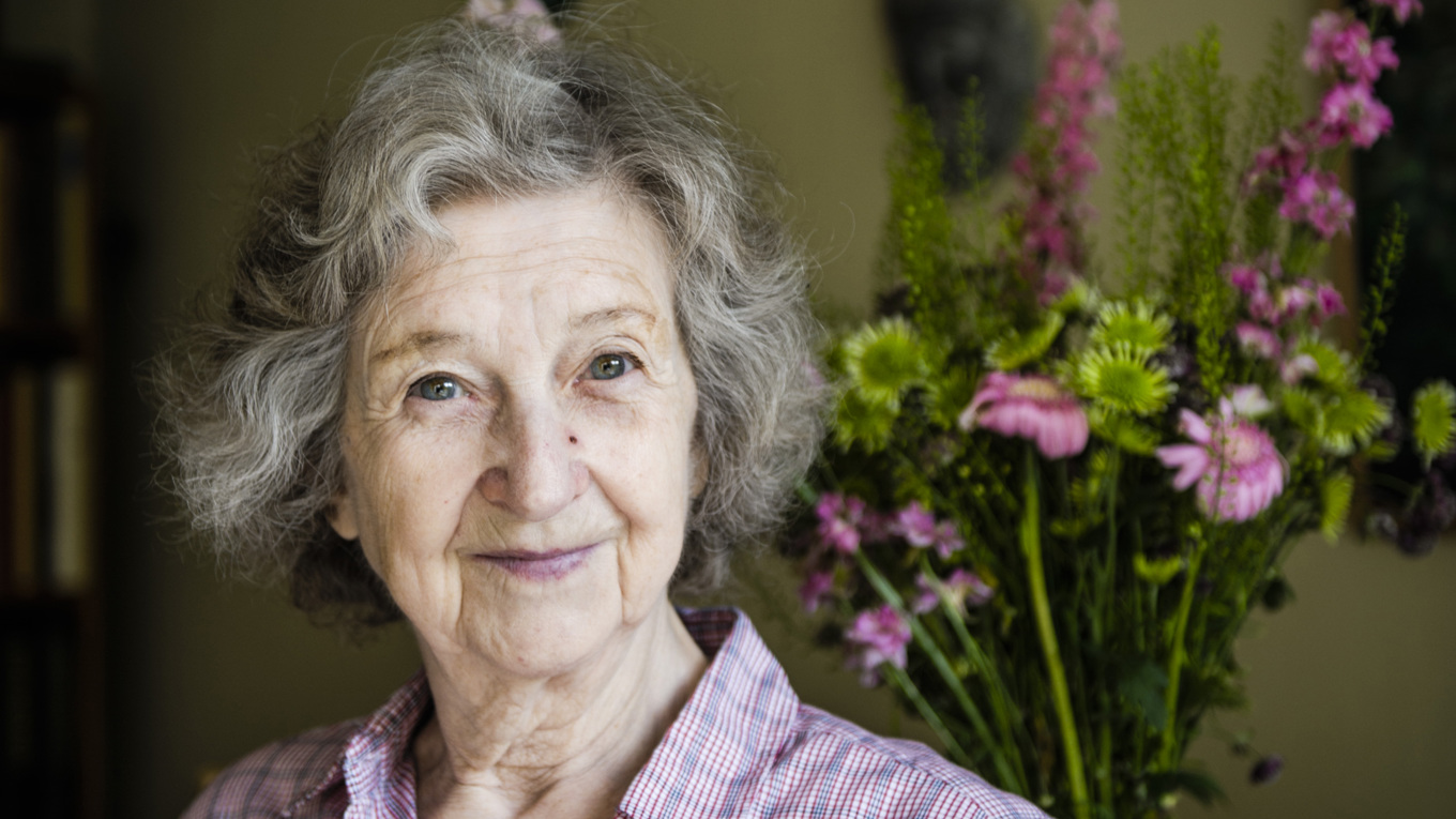 Skådespelerskan Meta Velander fotograferad inför sin 90-årsdag i augusti 2014. Arkivbild. Foto: Marc Femenia/TT