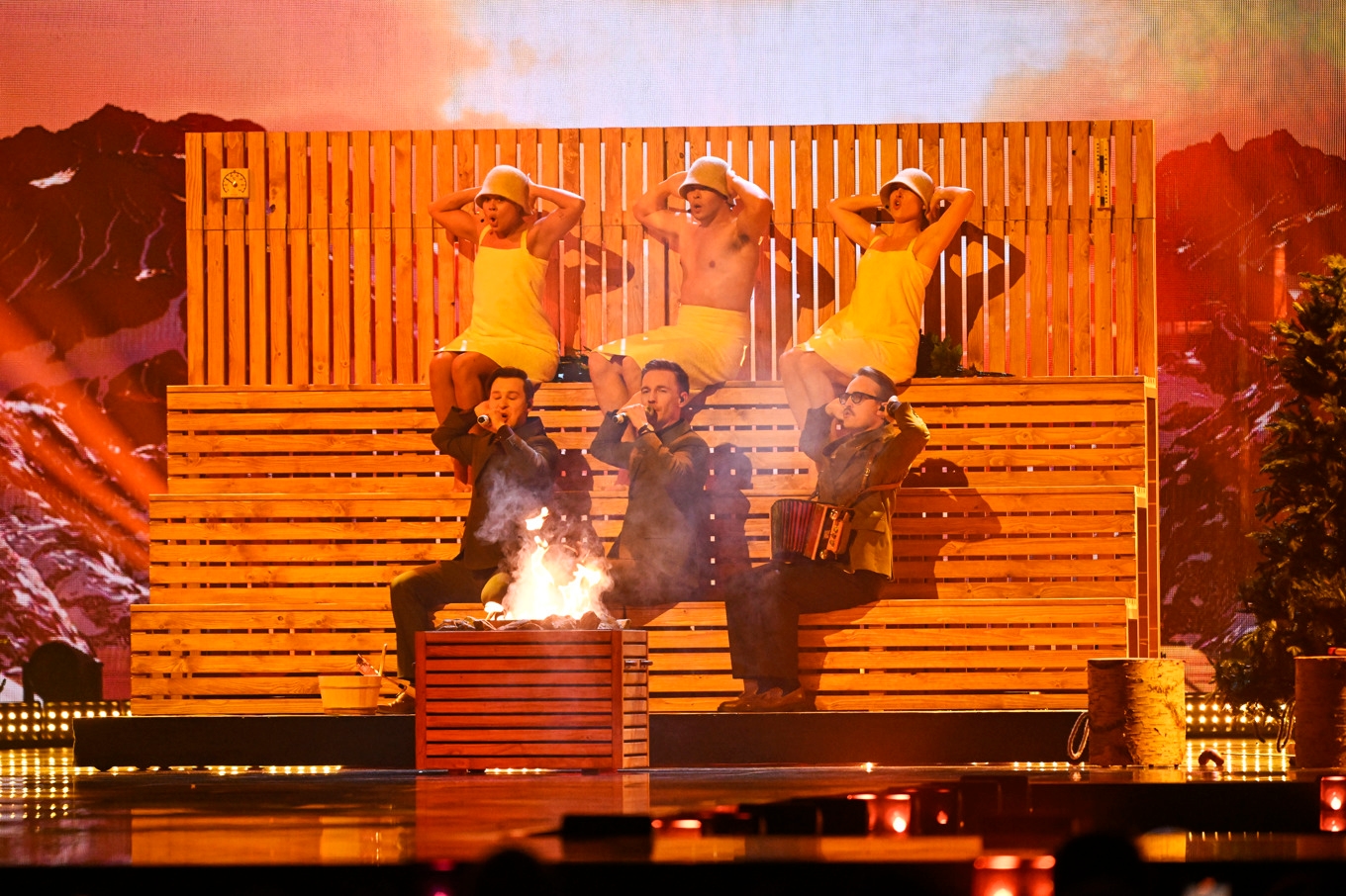 KAJ och bastun var favorittippade i Eurovision. Foto: Jessica Gow/TT