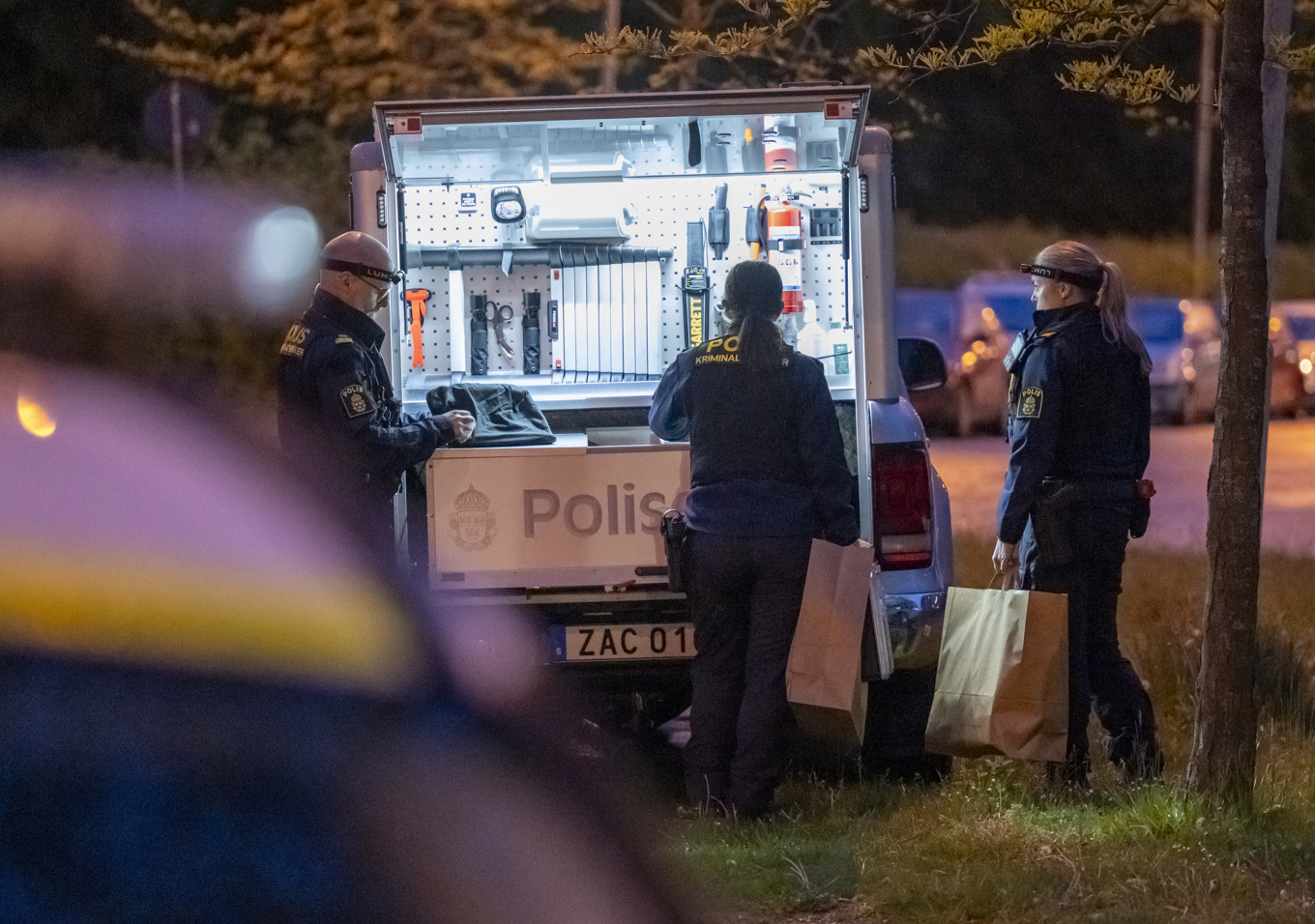 Polis och kriminaltekniker i Malmö. Foto: Johan Nilsson/TT