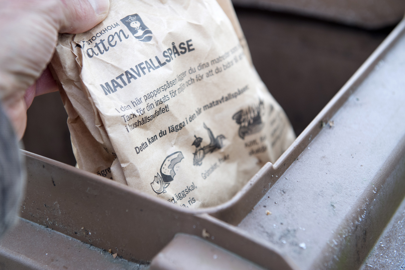 Fler kastar matavfall för sig så att det kan bli biogas och biogödsel. Arkivbild. Foto: Henrik Montgomery/TT