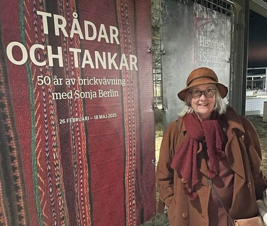 Sonja Berlin är en av världens mest erfarna brickvävare. En stor del av hennes praktik har handlat om att undervisa. Foto: Cecilia Berlin