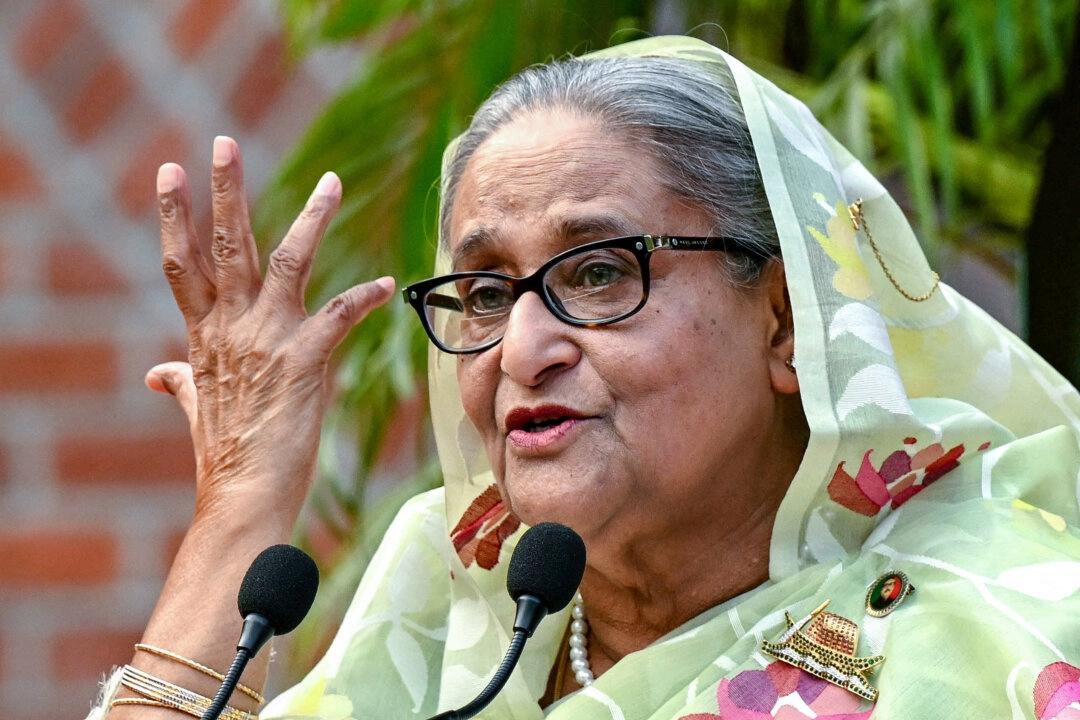 Bangladeshs tidigare premiärminister Sheikh Hasina stoppas från att delta i nästa parlamentsval. Foto: Indranil Mukherjee/AFP via Getty Images