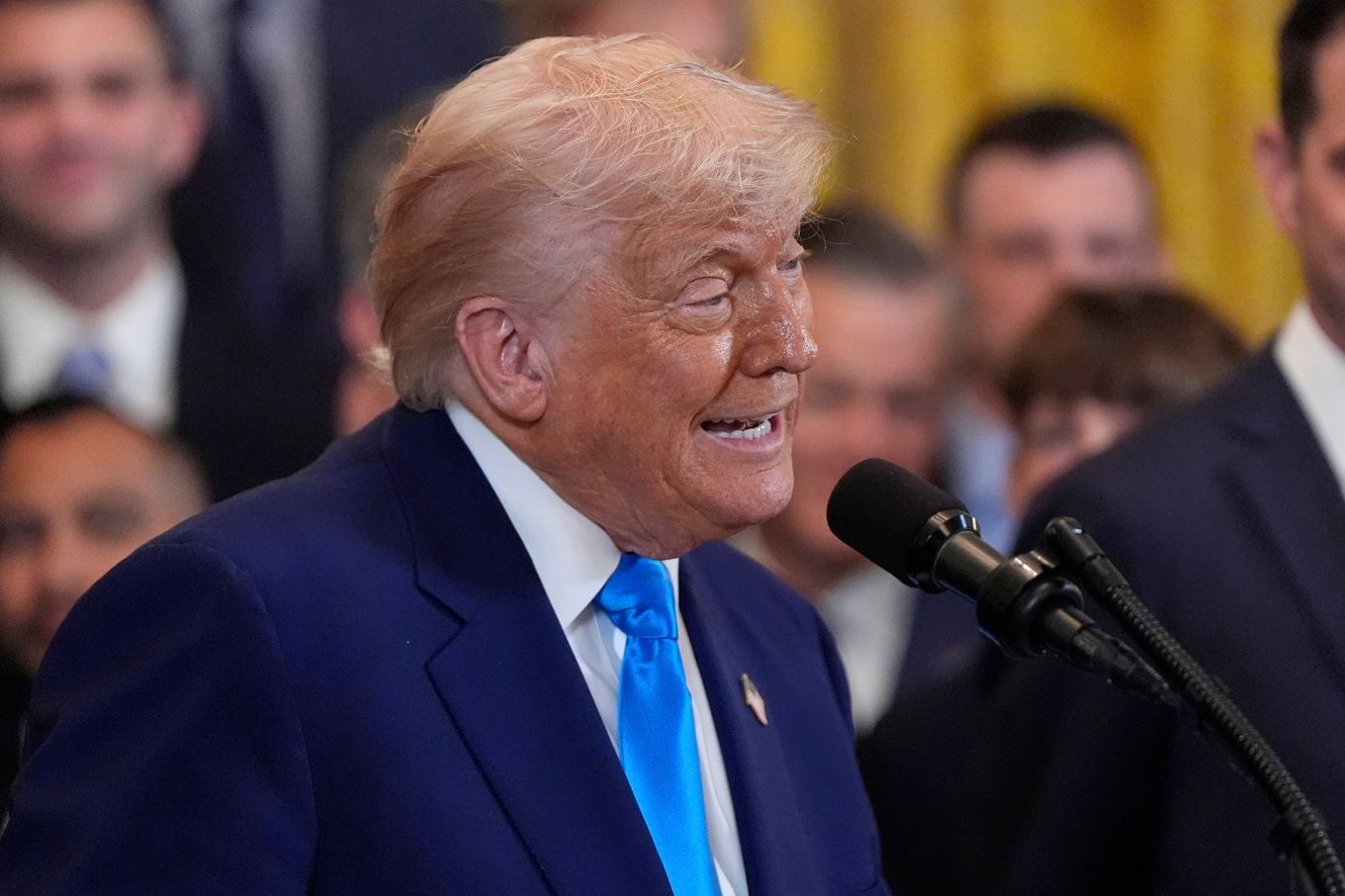 President Donald Trump hotar Apple med strafftullar om Iphone inte tillverkas i USA. Arkivbild Foto: Julia Demaree Nikhinson AP/TT