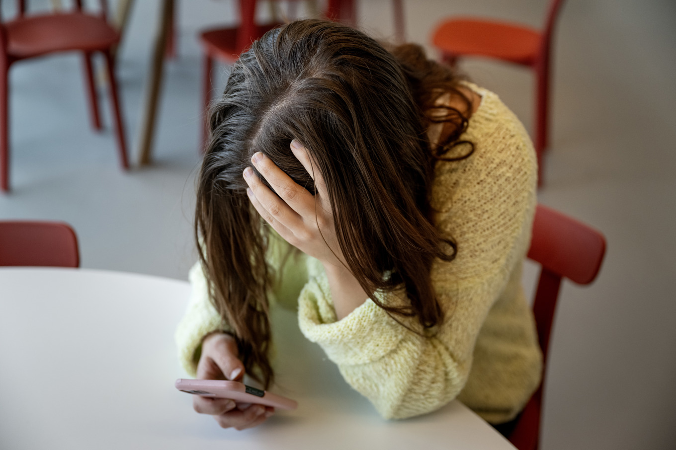 Många unga har ett ohälsosamt förhållande till innehåll på sociala medier. Arkivbild. Foto: Christine Olsson/TT