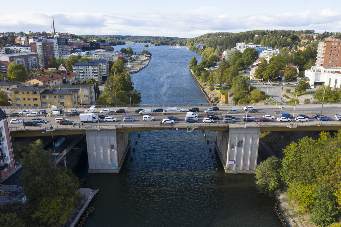 Södertälje kanal och biltrafik på Mälarbron. Arkivbild Foto: Fredrik Sandberg/TT