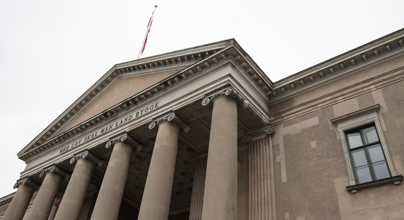 En person från Sverige åtalas för att ha rekryterat unga att begå mord. Arkivbild. Foto: Johan Nilsson/TT