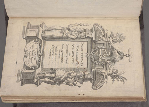 Böcker från 1800-talet kan innehålla arsenik och andra gifter. Arkivbild. Foto: Kungliga Biblioteket