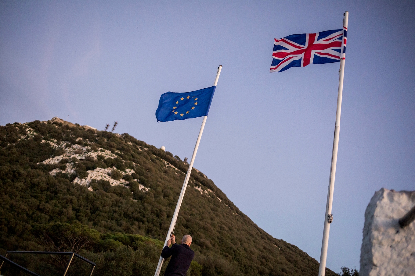 Gibraltars status, vid sundet som förbinder Atlanten och Medelhavet, har varit en stridsfråga sedan Storbritannien lämnade EU. Arkivbild. Foto: Javier Fergo/AP/TT
