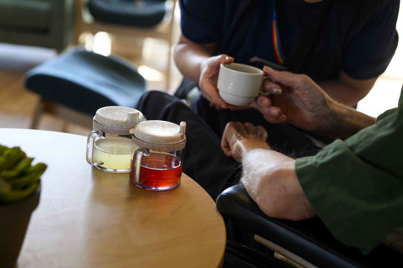 Avtalet omfattar personer som arbetar inom äldreomsorg och vård och omsorg. Arkivbild. Foto: Oscar Olsson/TT