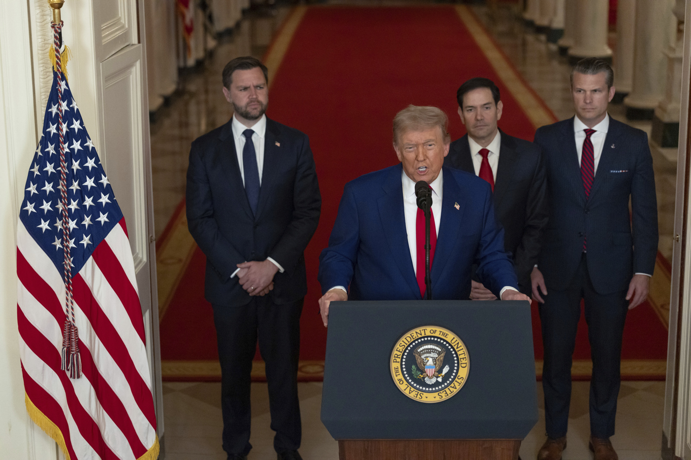 USA:s president Donald Trump meddelar vid en pressträff på söndagen att amerikanska bombplan har slagit till mot Irans atomenergianläggningar. Foto: Carlos Barria/AP/TT