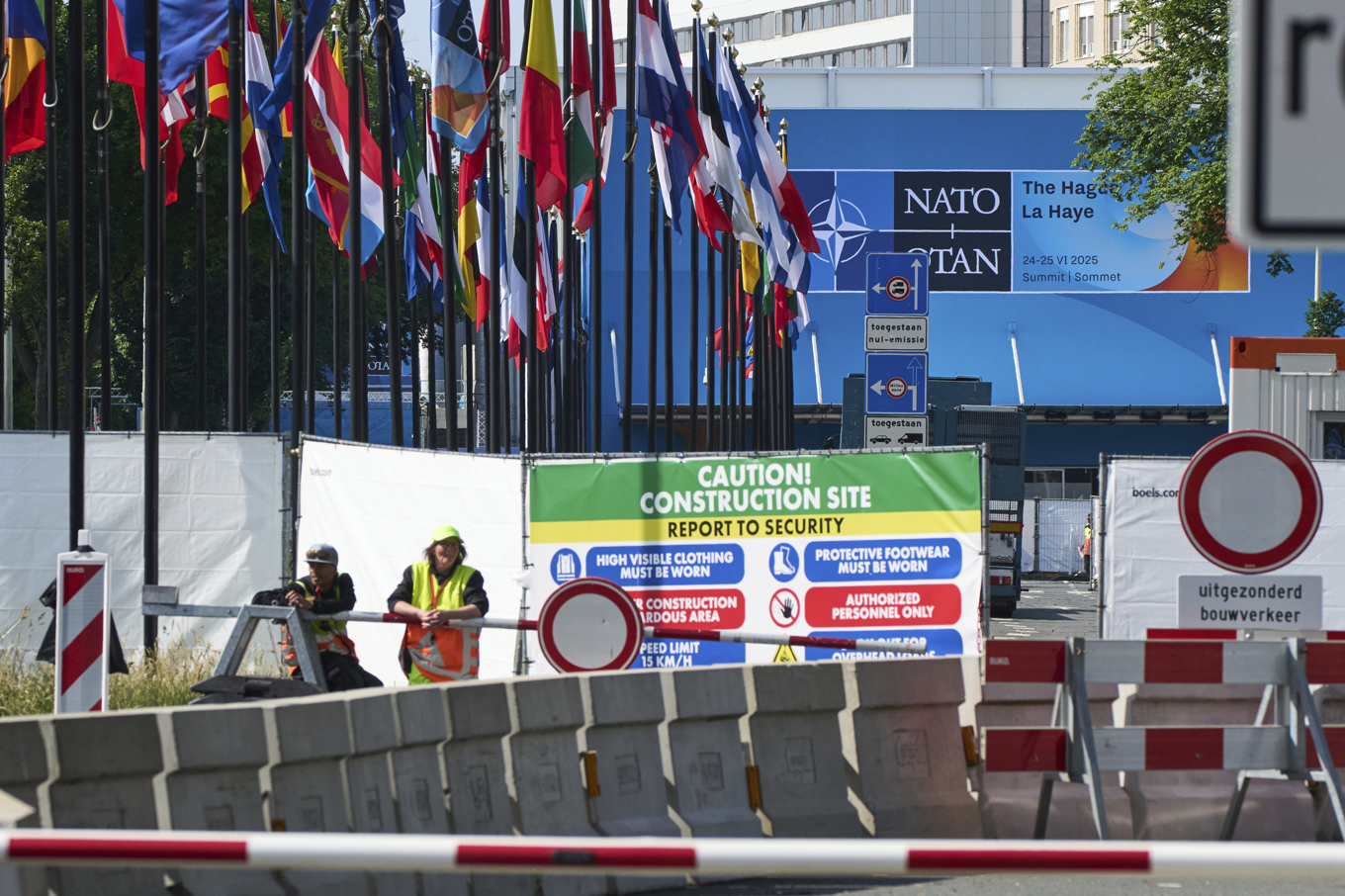 Avspärrningar runt området där Natotoppmötet ska äga rum i Haag. Foto: Peter Dejong/AP/TT