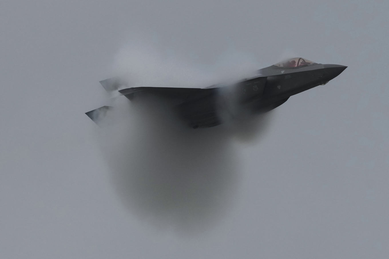 Storbritannien köper tolv amerikanska stridsflyg av typen F-35A med förmågan att bära kärnvapen. Arkivbild. Foto: Sakchai Lalit/AP/TT