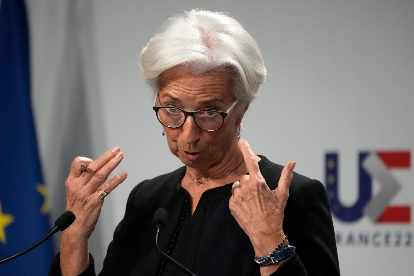 Ett högre inflationstryck kan få Europeiska centralbanken (ECB), med chefen Christine Lagarde, att tveka om väntade räntesänkningar. Arkivbild. Foto: Francois Mori AP/TT