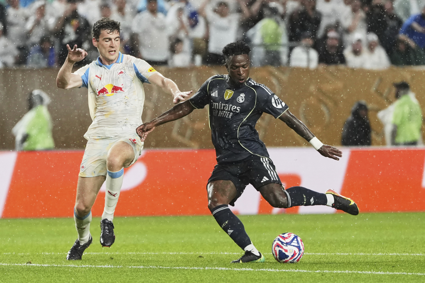 Real Madrids Vinicius Júnior inledde målskyttet. Foto: Matt Slocum/AP/TT