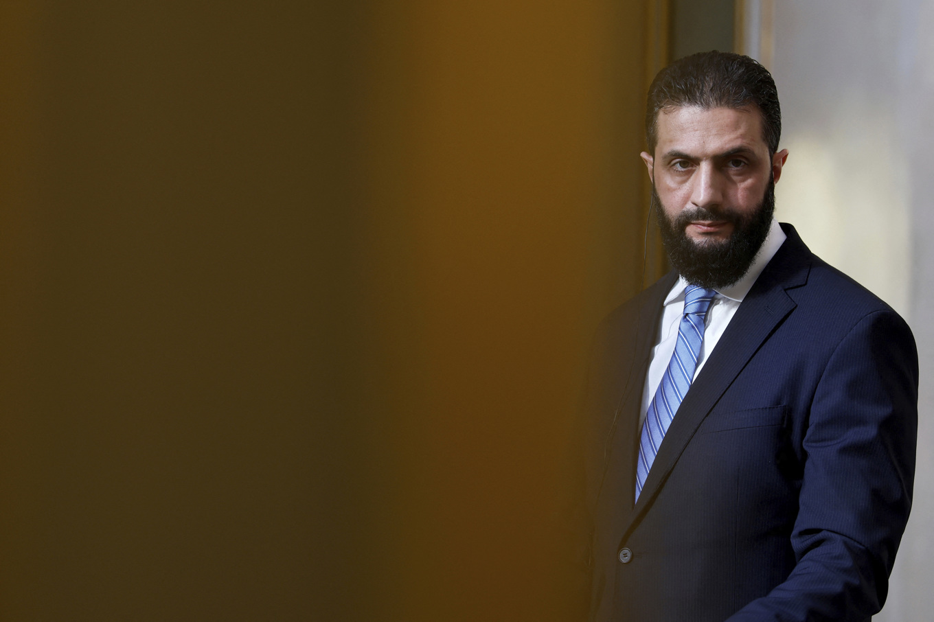 Syriens nye ledare Ahmed al-Sharaa under ett besök i Paris i maj. Foto: Stephanie Lecocq/AP/TT