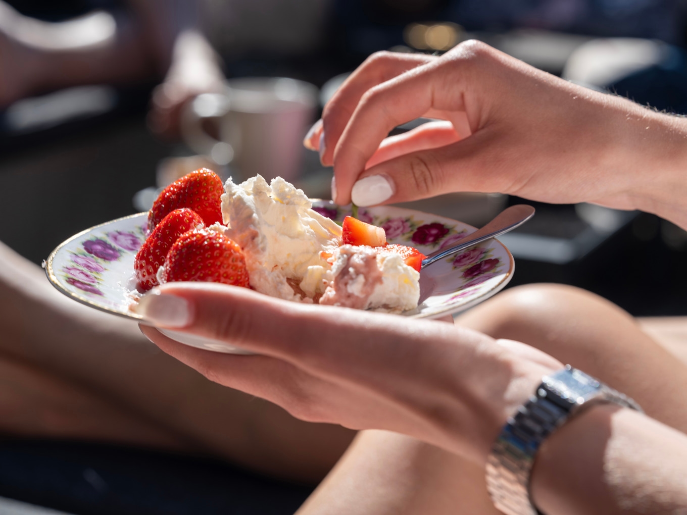 Ytterligare en patronhylsa har påträffats i en tårtförpackningen. Tårtan på bilden är en annan. Foto: Martina Holmberg / TT