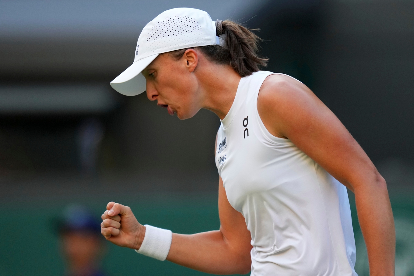 Iga Swiatek är klar för sin första Wimbledon-semifinal i karriären. Foto: Kirsty Wigglesworth/AP/TT