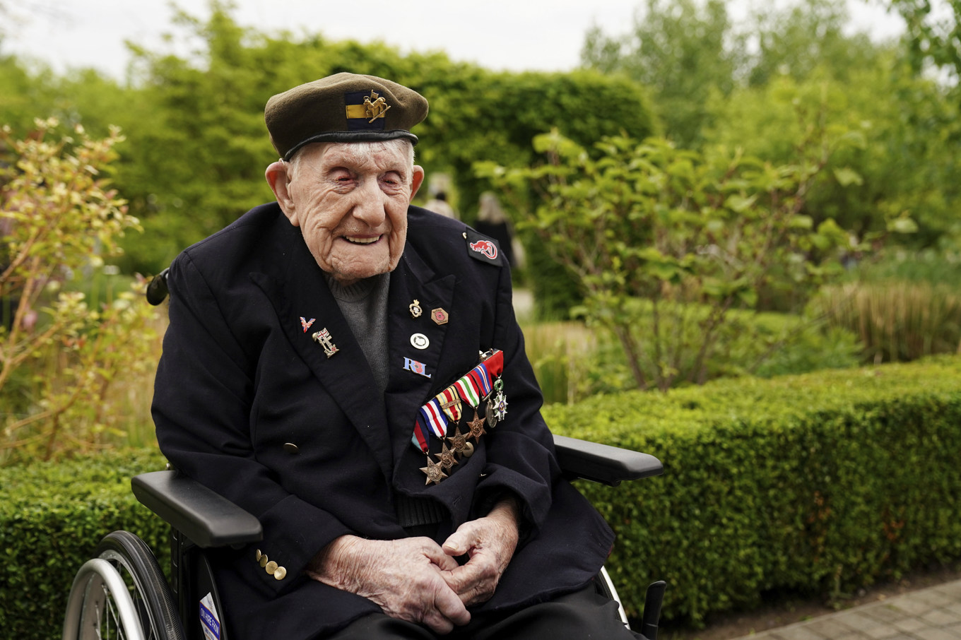 Krigsveteranen Donald Rose, 110 år, vid en minnesceremoni i maj. Arkivbild. Foto: Jacob King/PA via AP/TT
