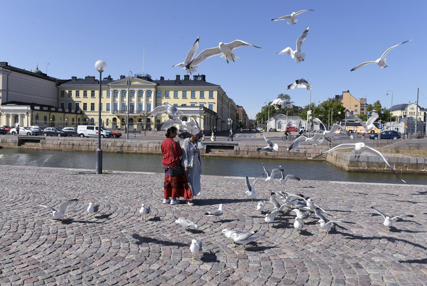 Bland annat i Helsingfors har finländska myndigheter beslagtagit flera ryska fastigheter. Arkivbild. Foto: Onni Ojala/Lehtikuva via AP/TT