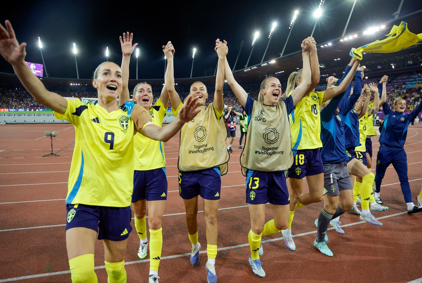 Sverige vann samtliga matcher i gruppspelet. Nu väntar en kvartsfinal mot England under fotbolls-EM i Schweiz. Foto: Adam Ihse/TT