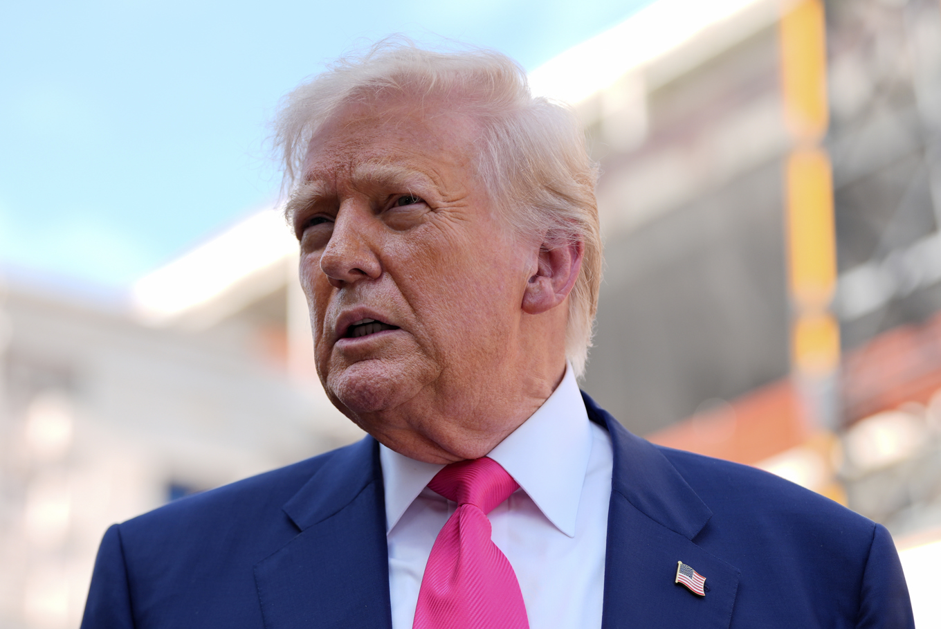 Bild från presidentens besök på USA:s centralbank. Foto: Julia Demaree Nikhinson/AP/TT