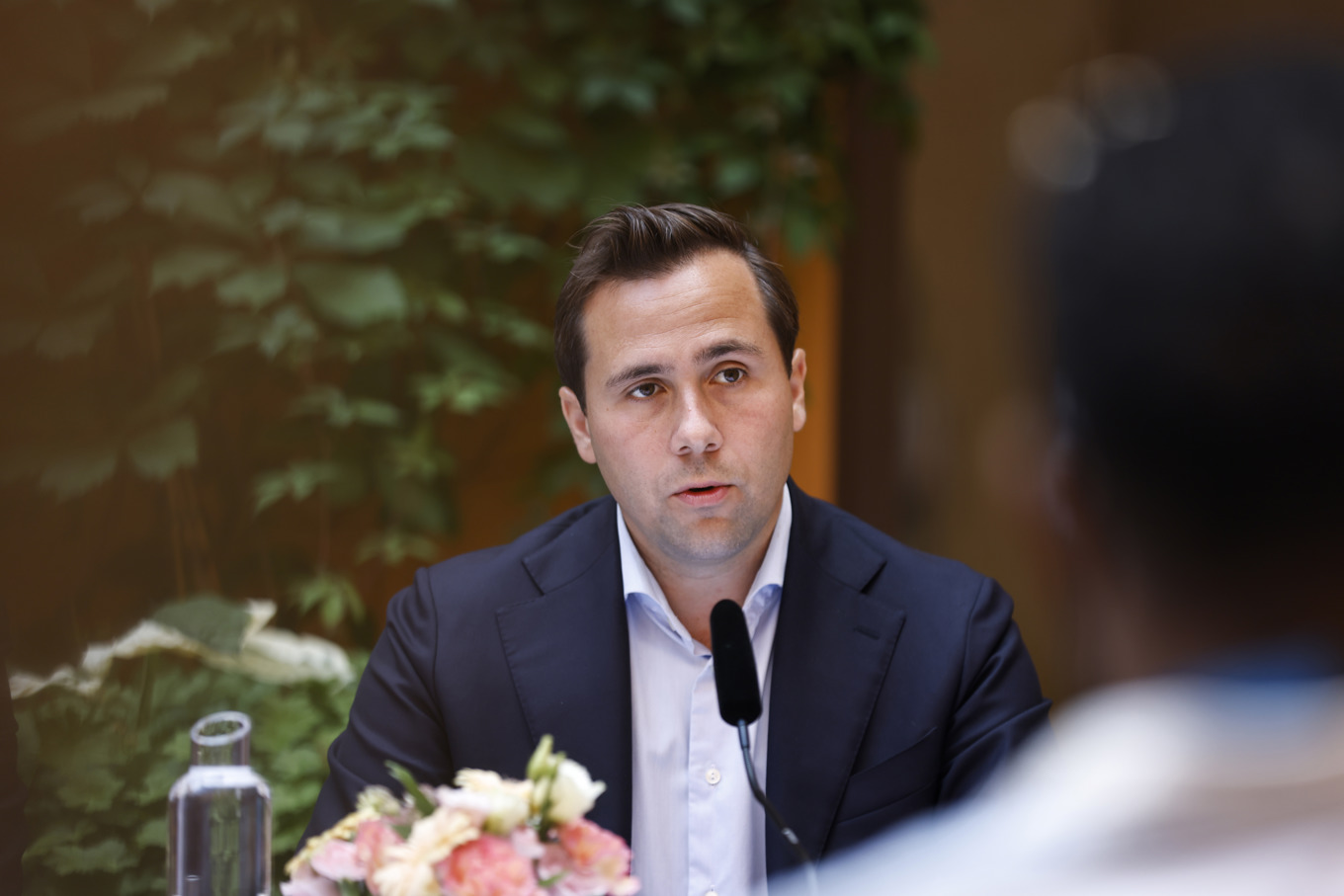 Bistånds- och utrikeshandelsministern Benjamin Dousa (M) säger att avtalet kanske är "det minst dåliga alternativet". Arkivbild. Foto: Caisa Rasmussen/TT