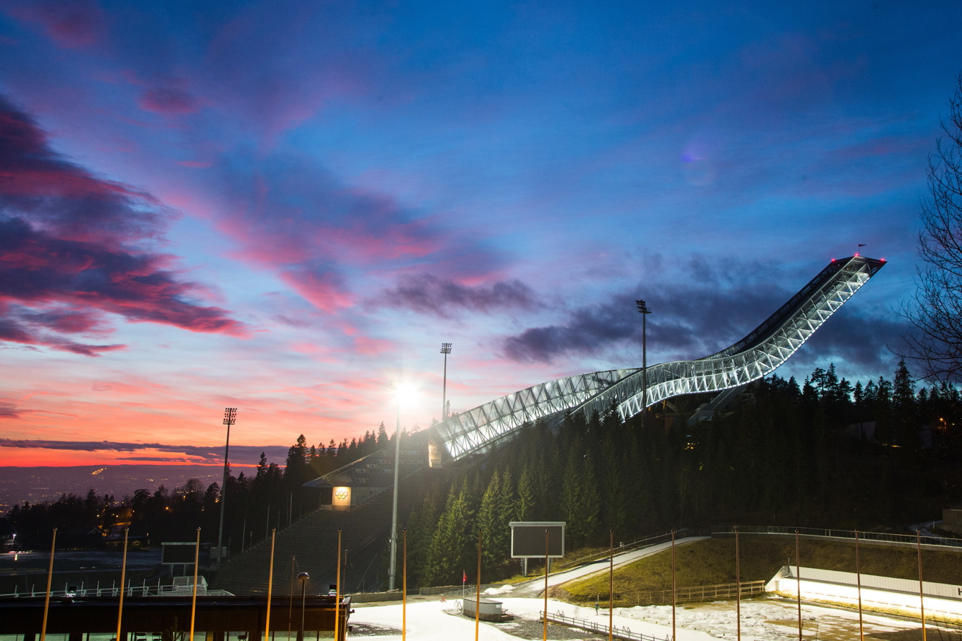 Det pågår ett utbrott av hepatit A i Oslo, där fallen kopplas till en enda restaurang vid Holmenkollen. Arkivbild. Foto: Audun Braastad/NTB/TT