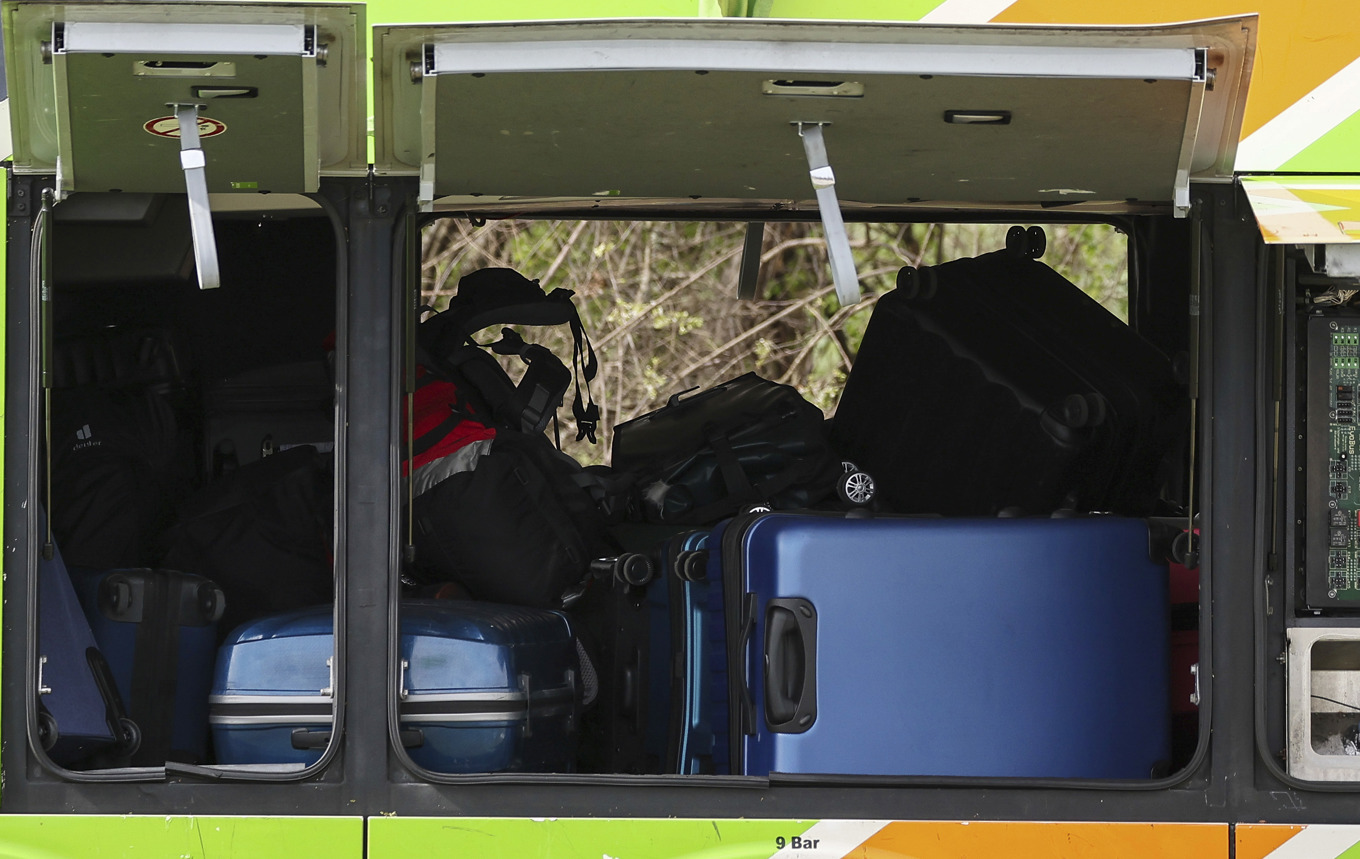 Väskan med flickan hittades i bussens bagageavdelning. Arkivbild – bussen på bilden har inte direkt med denna artikel att göra. Foto: Jan Woitas/AP/TT