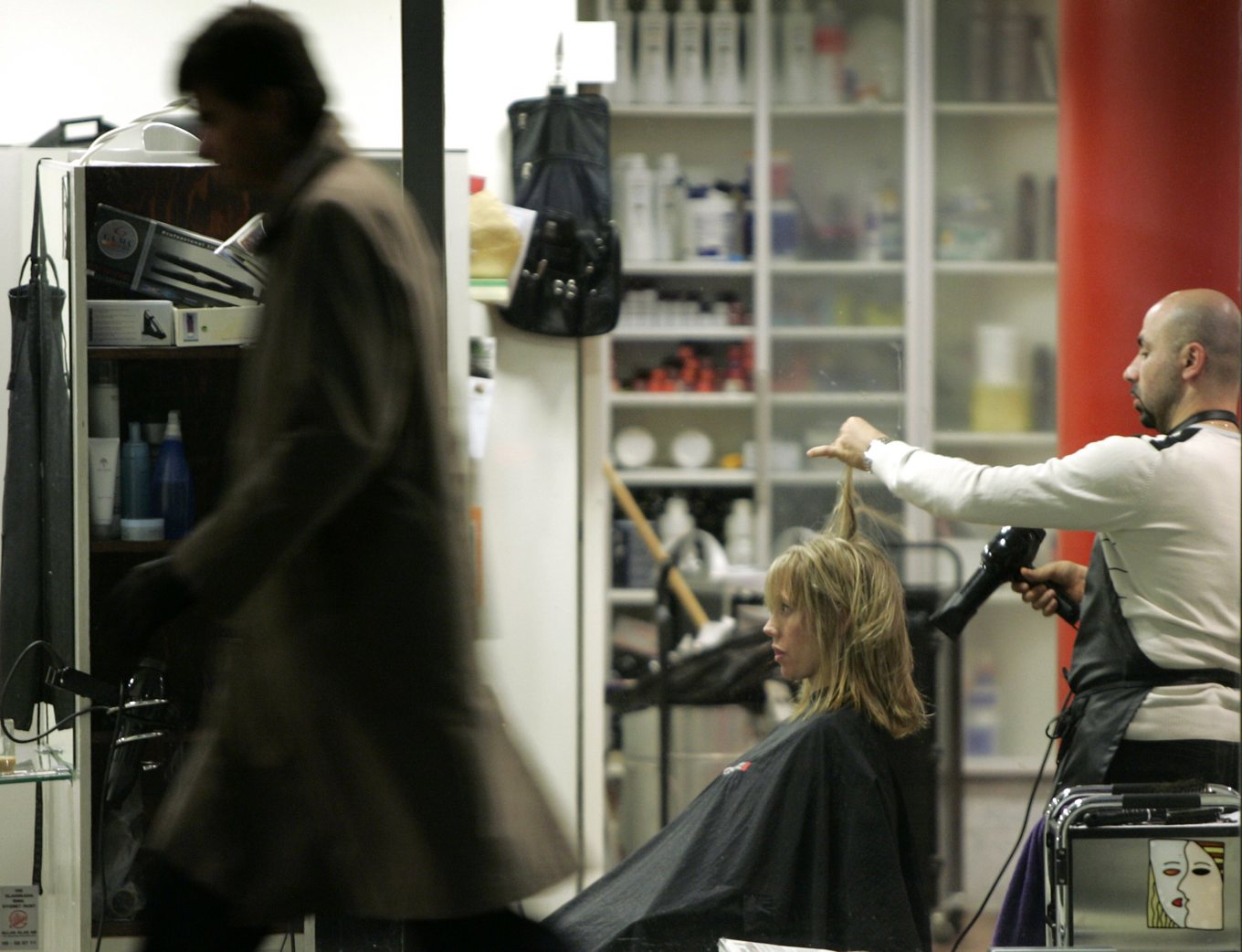 Den svenska tjänstesektorn kämpar med låg omsättning och svag ekonomi. Arkivbild. Foto: Anders Wiklund / TT
