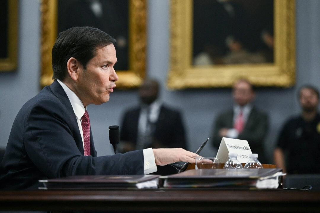 Utrikesminister Marco Rubio genomför omfattande förändringar i USA:s utrikespolitiska byråkrati. Brendan SmialowskiI/AFP via Getty Images