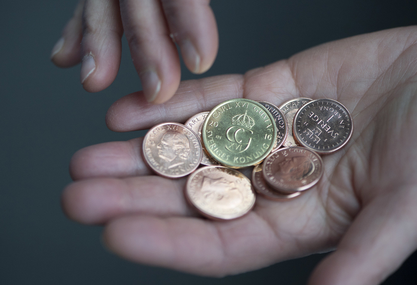 Som student med studiestöd från CSN får du vända på varje krona – och ändå hamnar du på minus. Foto: Fredrik Sandberg/TT