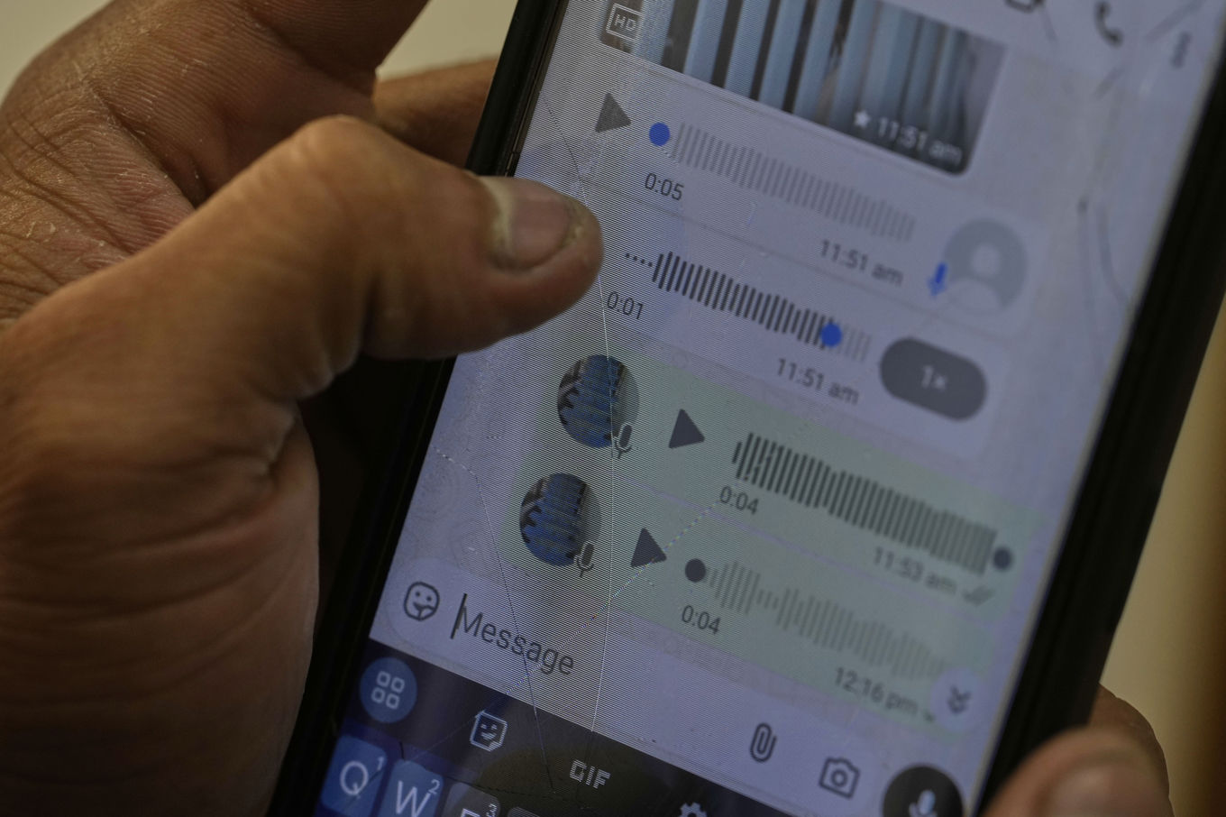 Whatsapp som ägs av Meta. Foto: Manish Swarup/AP/TT