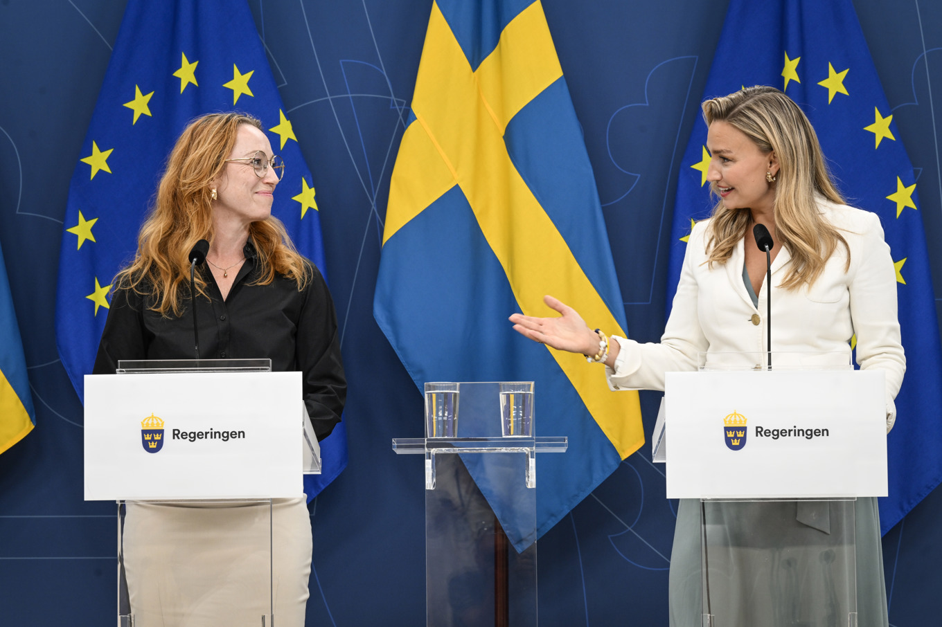 Energi- och näringsminister Ebba Busch (KD) presenterar Caroline Asserup, som ny generaldirektör för Energimyndigheten under en pressträff på torsdagen. Foto: Fredrik Sandberg/TT