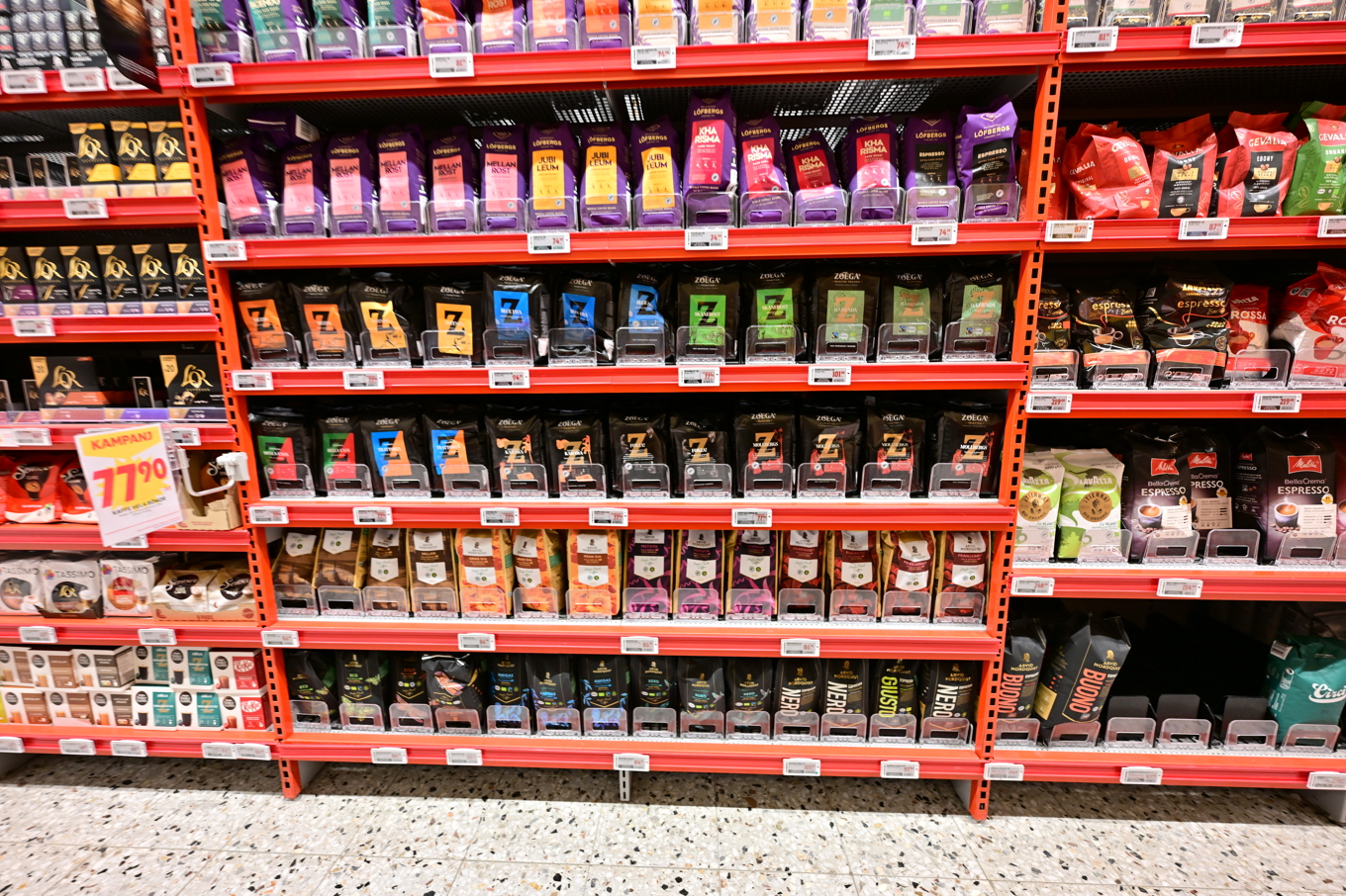 Inflationen på livsmedel är fortsatt relativt hög, men den senaste månaden märks en volymtillväxt inom handeln. Foto: Björn Larsson Rosvall/TT