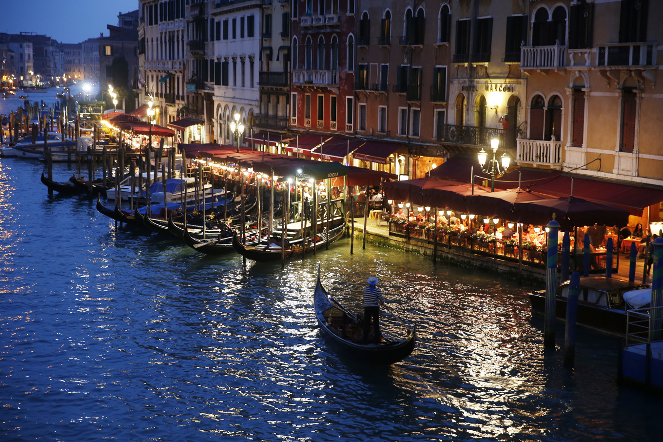 Den som drabbats av en läcka från en databas måste meddela detta till databasägaren, som kan vara hotell eller hotellkedja. Foto: Cornelius Poppe/AP/TT