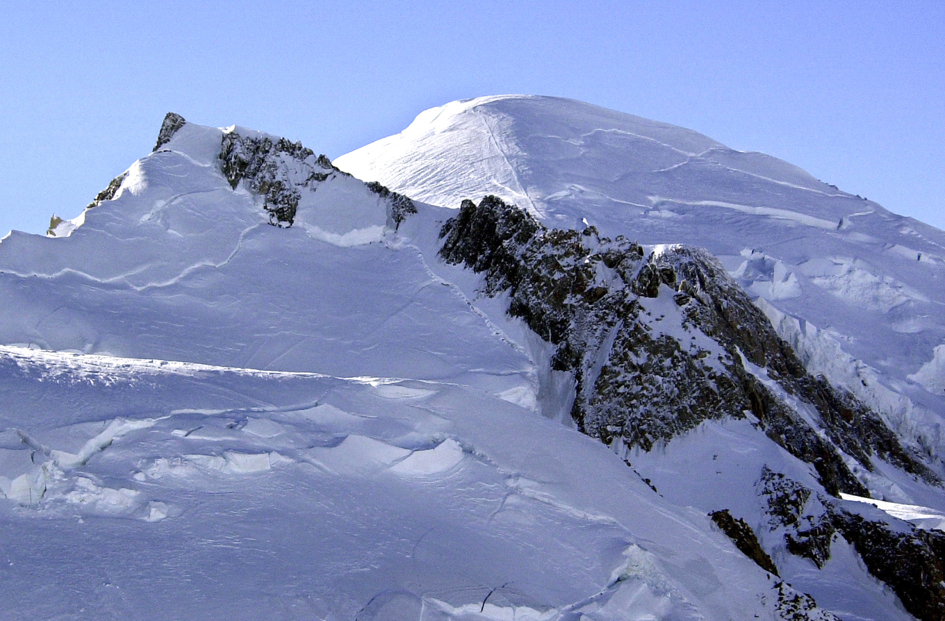 Arkivbild på Mont Blanc, det högsta berget i Alperna. Foto: Patrick Gardin/AP/TT