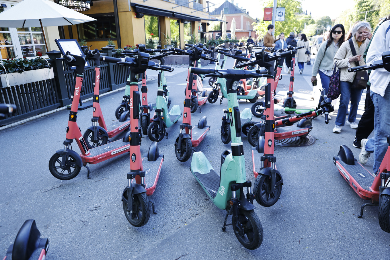 Över hälften av barnen som råkat ut för olyckor med elsparkcykel saknade hjälm. Arkivbild. Foto: Caisa Rasmussen/TT