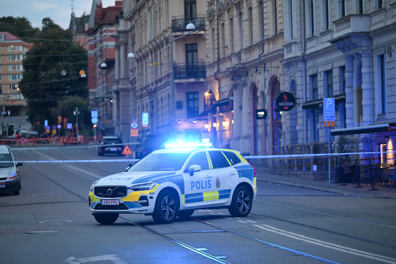 Polisen har spärrat av ett större område i Vasastan i centrala Göteborg efter att ett misstänkt farligt föremål hittats. Foto: Björn Larsson Rosvall/TT