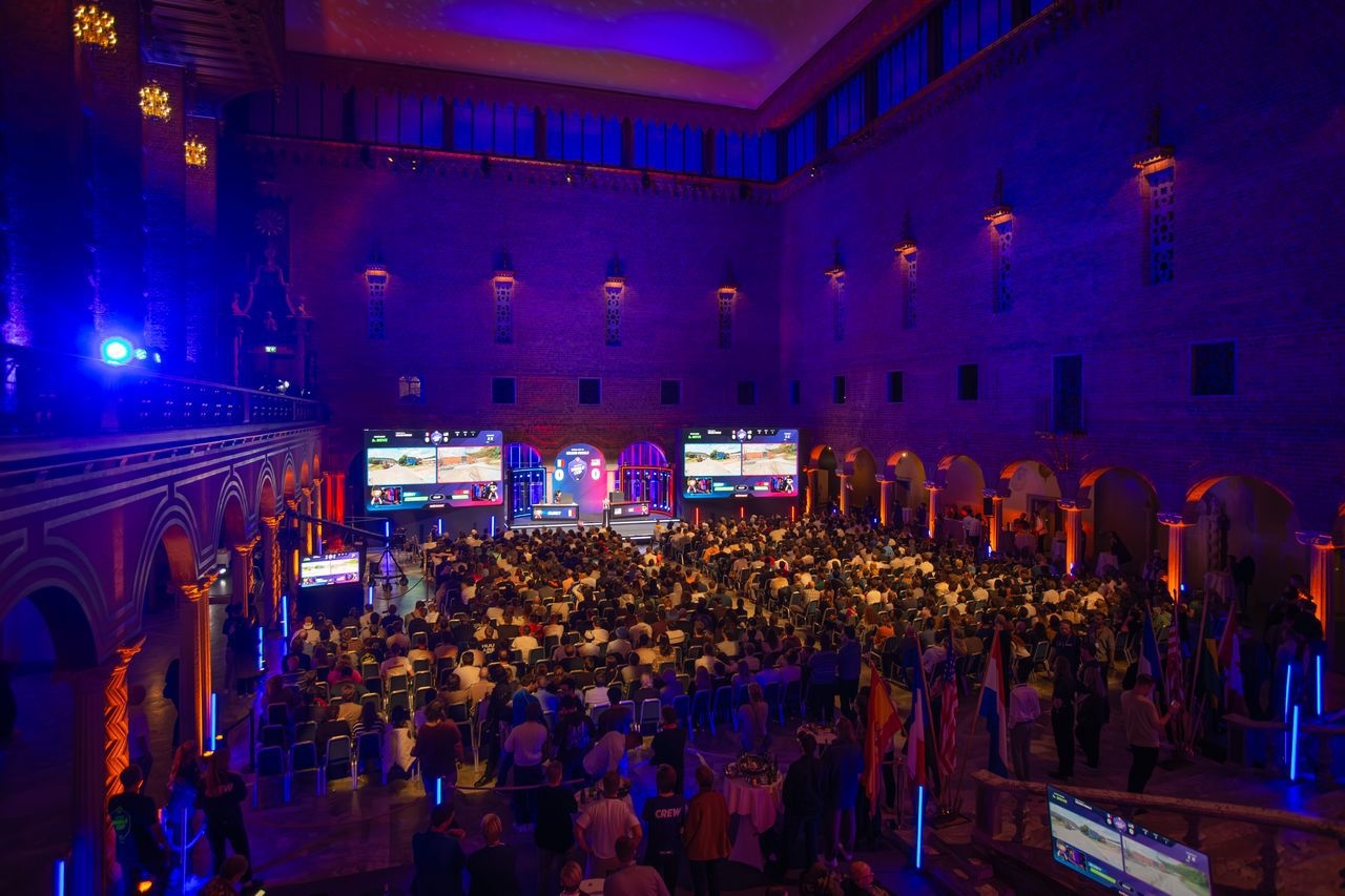 Förra årets Geoguessrfinal spelades i stadshuset i Stockholm. Pressbild. Foto: Geoguessr