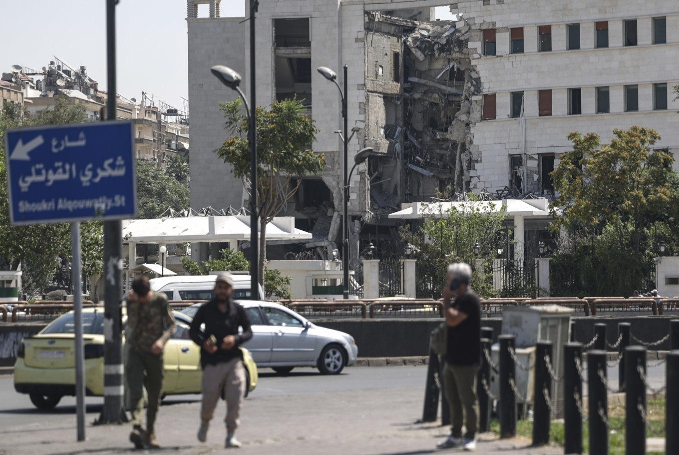 Arkivbild på Syriens försvarsdepartement i Damaskus, som träffades i en israelisk flygattack i juli. Foto: Ghaith Alsayed/AP/TT
