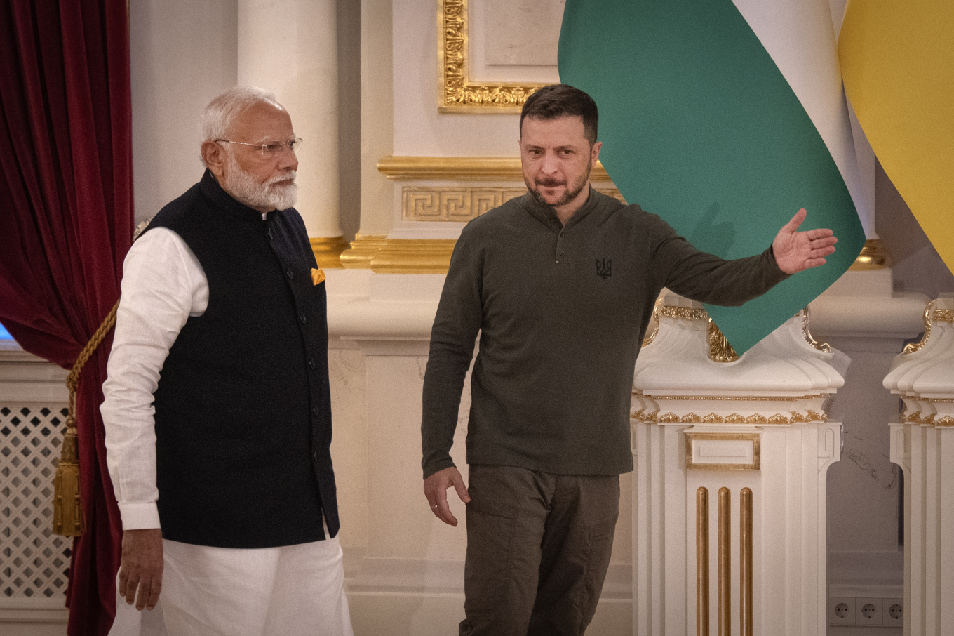 Indiens premiärminister Narendra Modi med Ukrainas president Volodymyr Zelenskyj under ett möte i Kiev i augusti 2024. Foto: Efrem Lukatsky/AP/TT