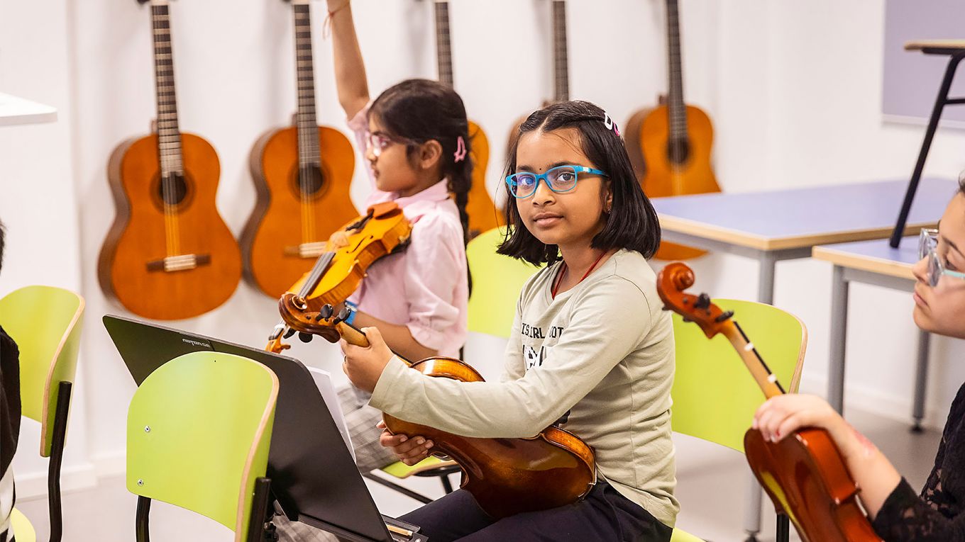 Swedish Art & Business Award 2025 delas ut varje år av föreningen Kultur & Näringsliv för att uppmärksamma lyckade samarbeten mellan kultur, näringsliv och offentlig sektor. Foto: Francis Löfvenholm