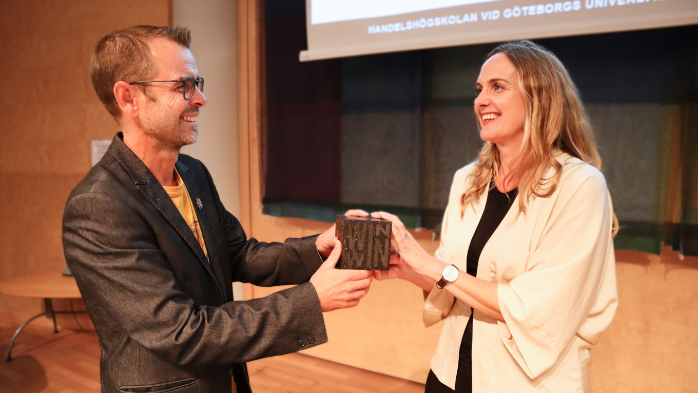 Handelshögskolan får pris. Foto: Boimy Vuong