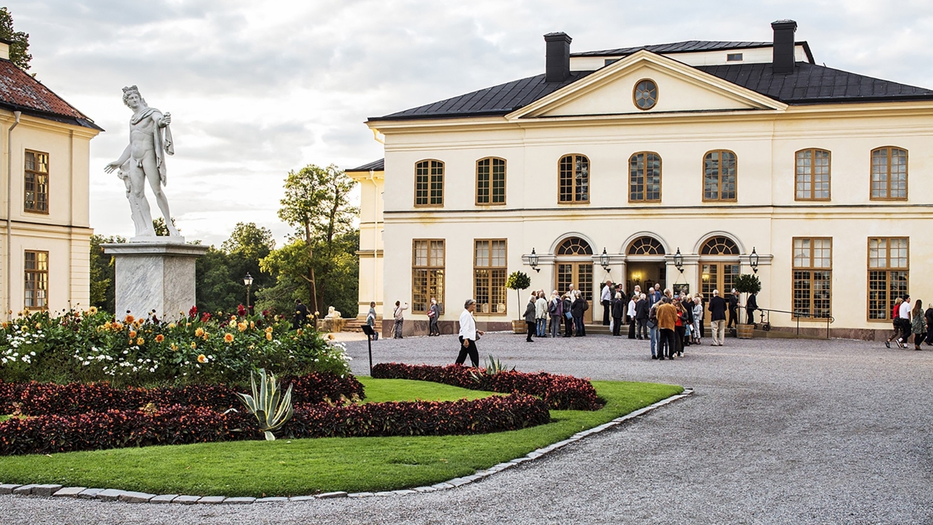 Drottningholms Slottsteater vill med sin produktion lyfta fram operans djup. Foto: Pressbild